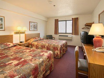 Super 8 By Wyndham Saanichton Victoria Airport Hotel Bagian luar foto